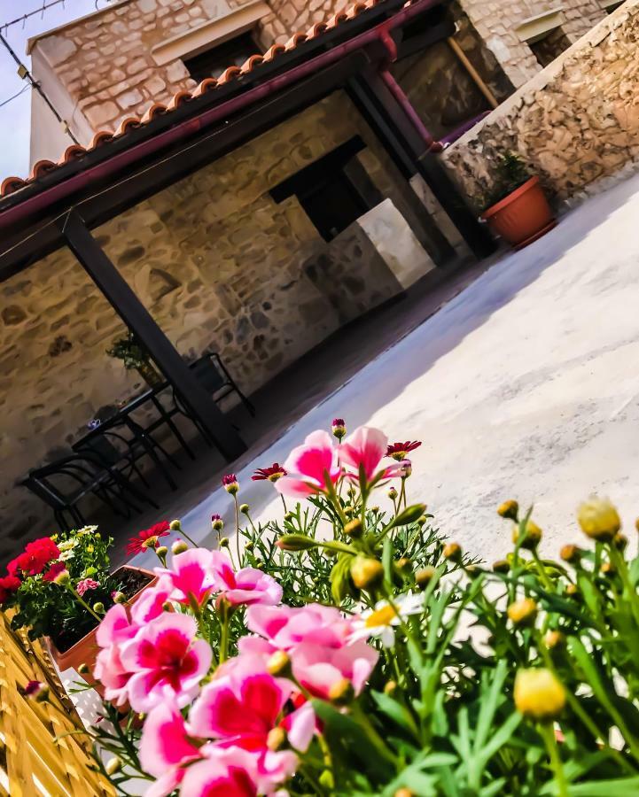 Antonia'S Home Alfa Village Dış mekan fotoğraf
